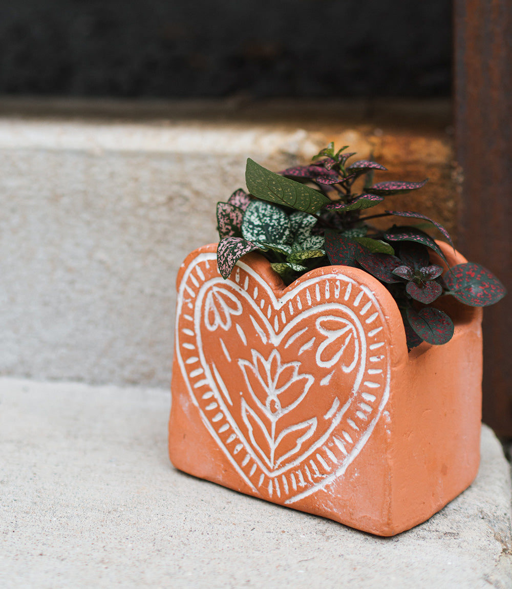 Vasanta Heart Planter - Terracotta - Chickadees Wooden Toys