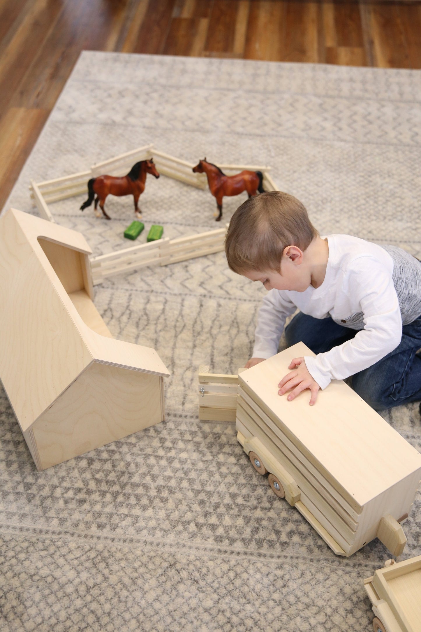 Wooden Amish-Made Ranch Shed Barn Toy, Unfinished Wood - Chickadees Wooden Toys