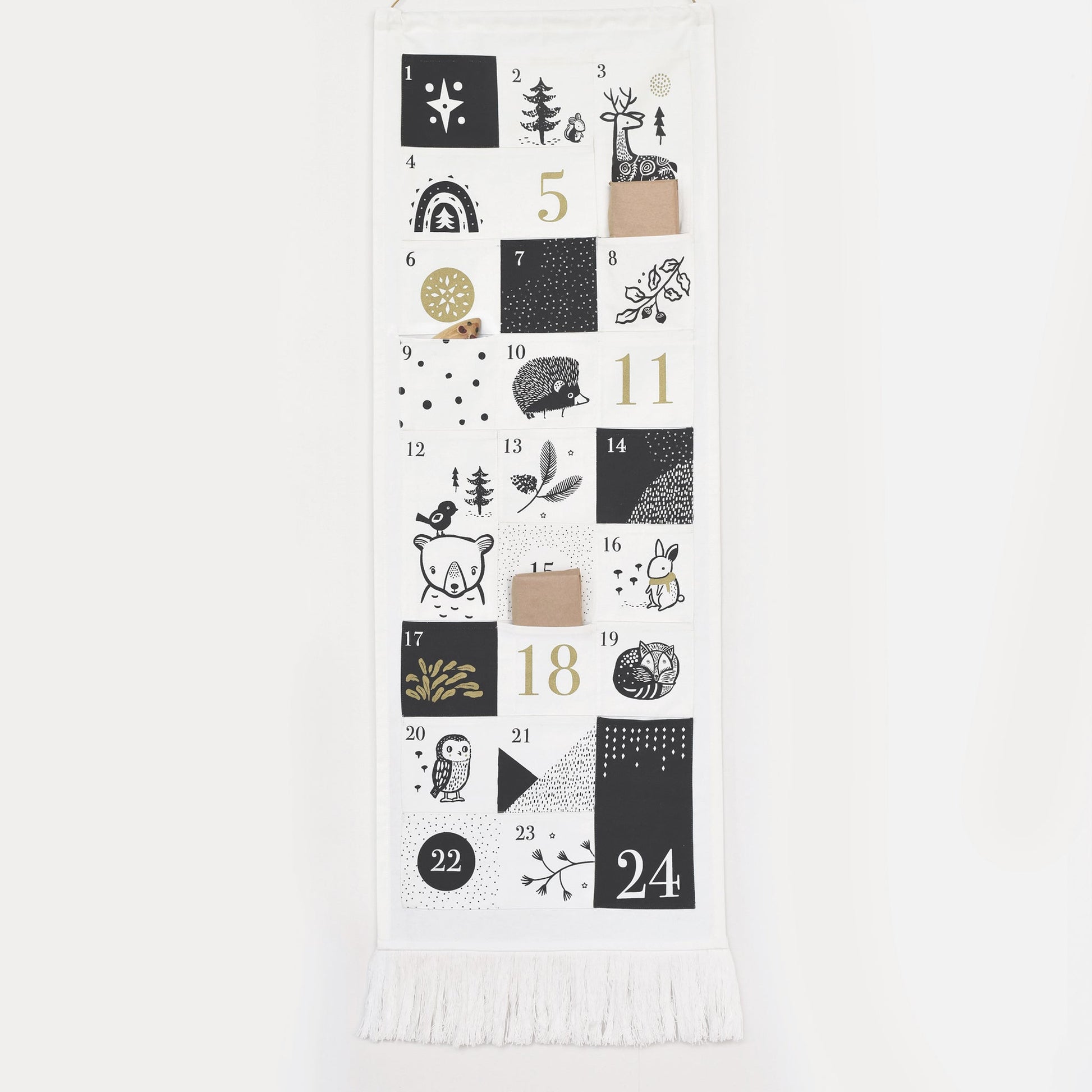 Festive Friends 24 Pocket Advent Calendar - Chickadees Wooden Toys
