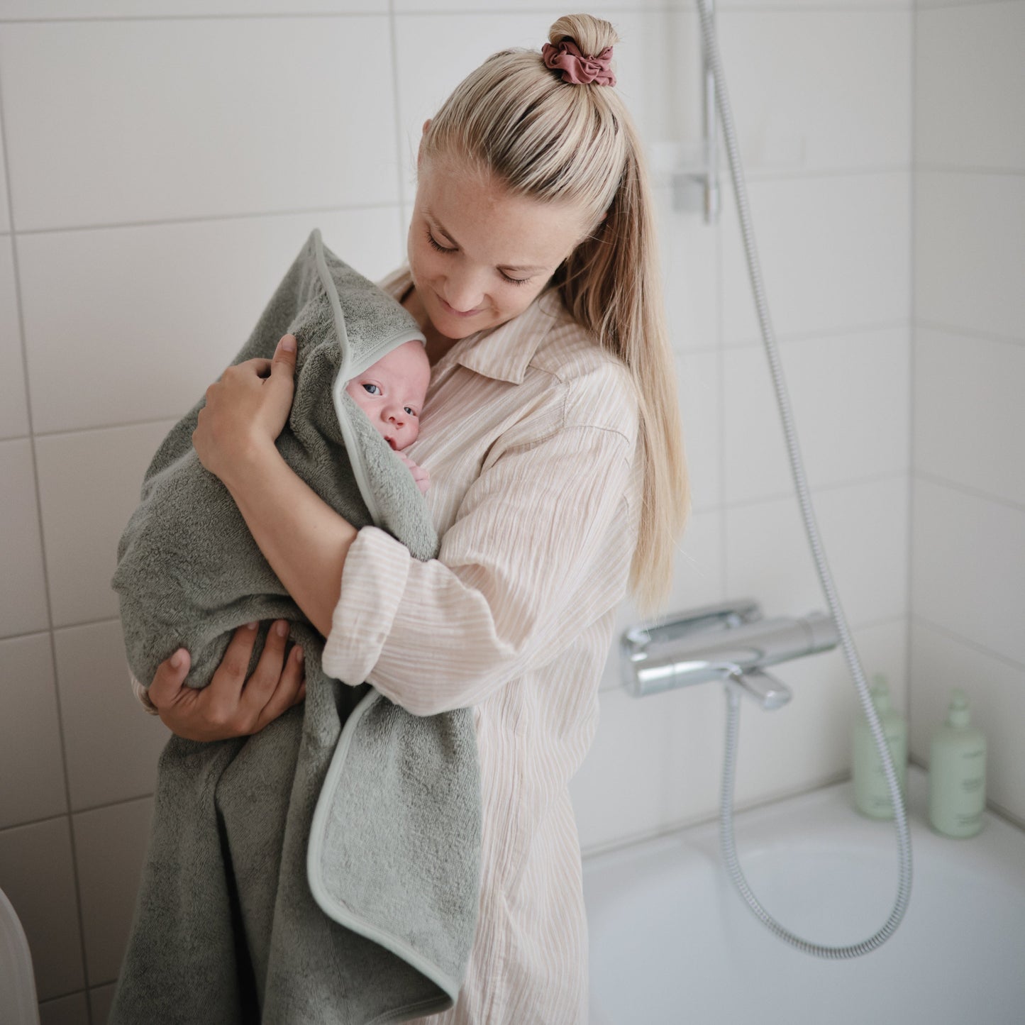 Organic Cotton Baby Hooded Towel - Chickadees Wooden Toys