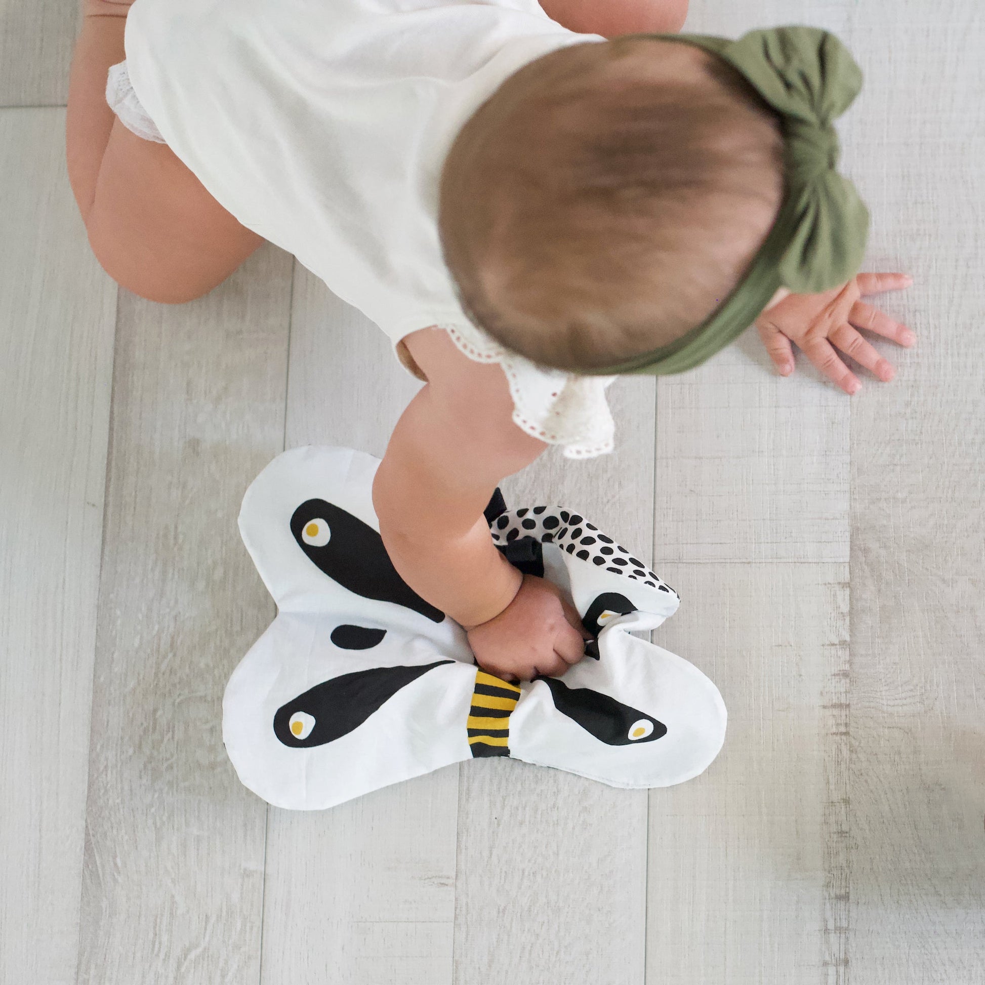 Organic Crinkle Toy - Butterfly - Chickadees Wooden Toys