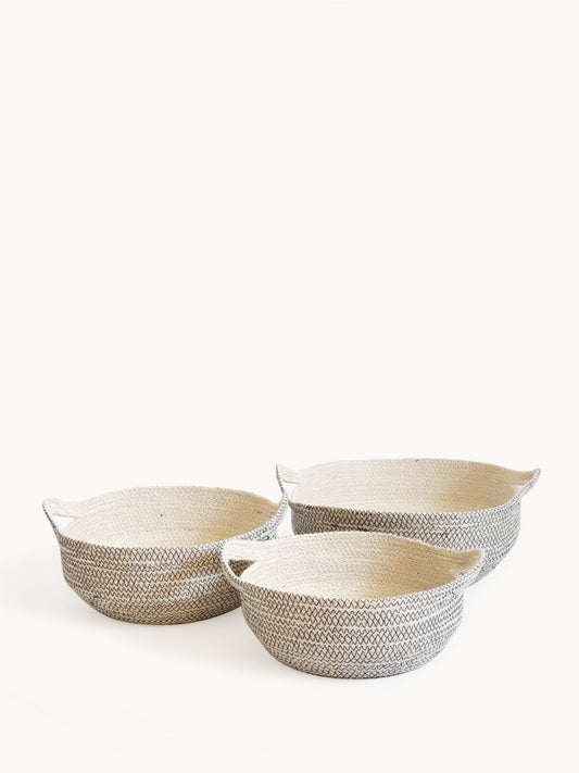 Amari Fruit Bowl - Black - Chickadees Wooden Toys