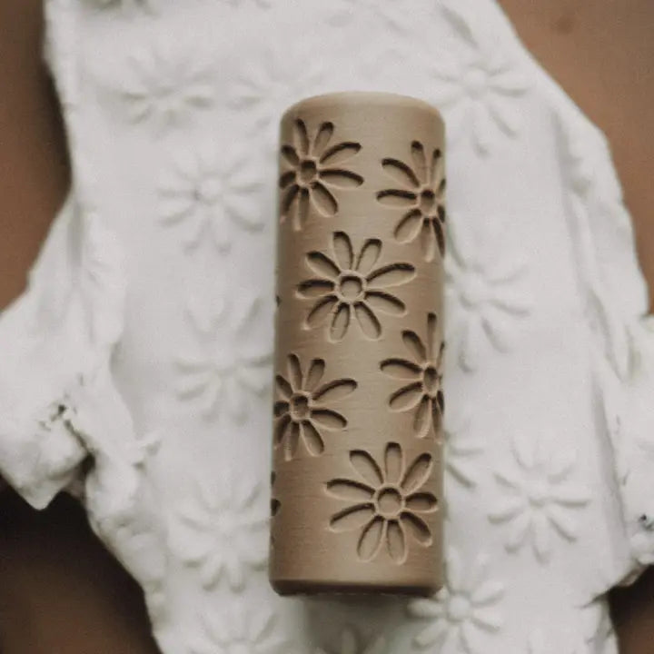 Daisy Dough Eco Roller - Chickadees Wooden Toys