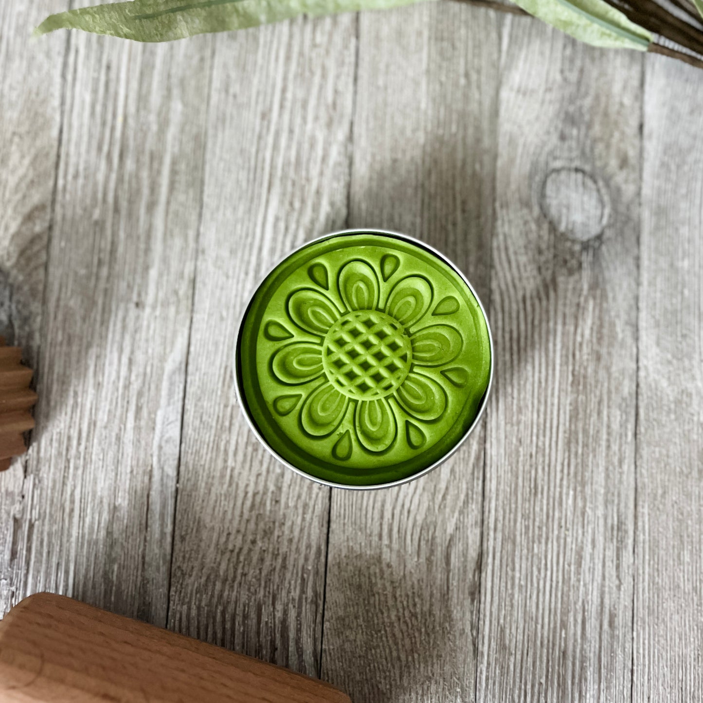 Strawberry Lemonade Scented - Kiwi Green Play Dough