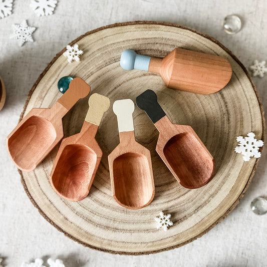 Winter Wooden Scoops