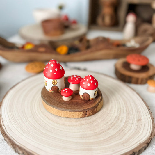 Red Mushroom Cottage Set