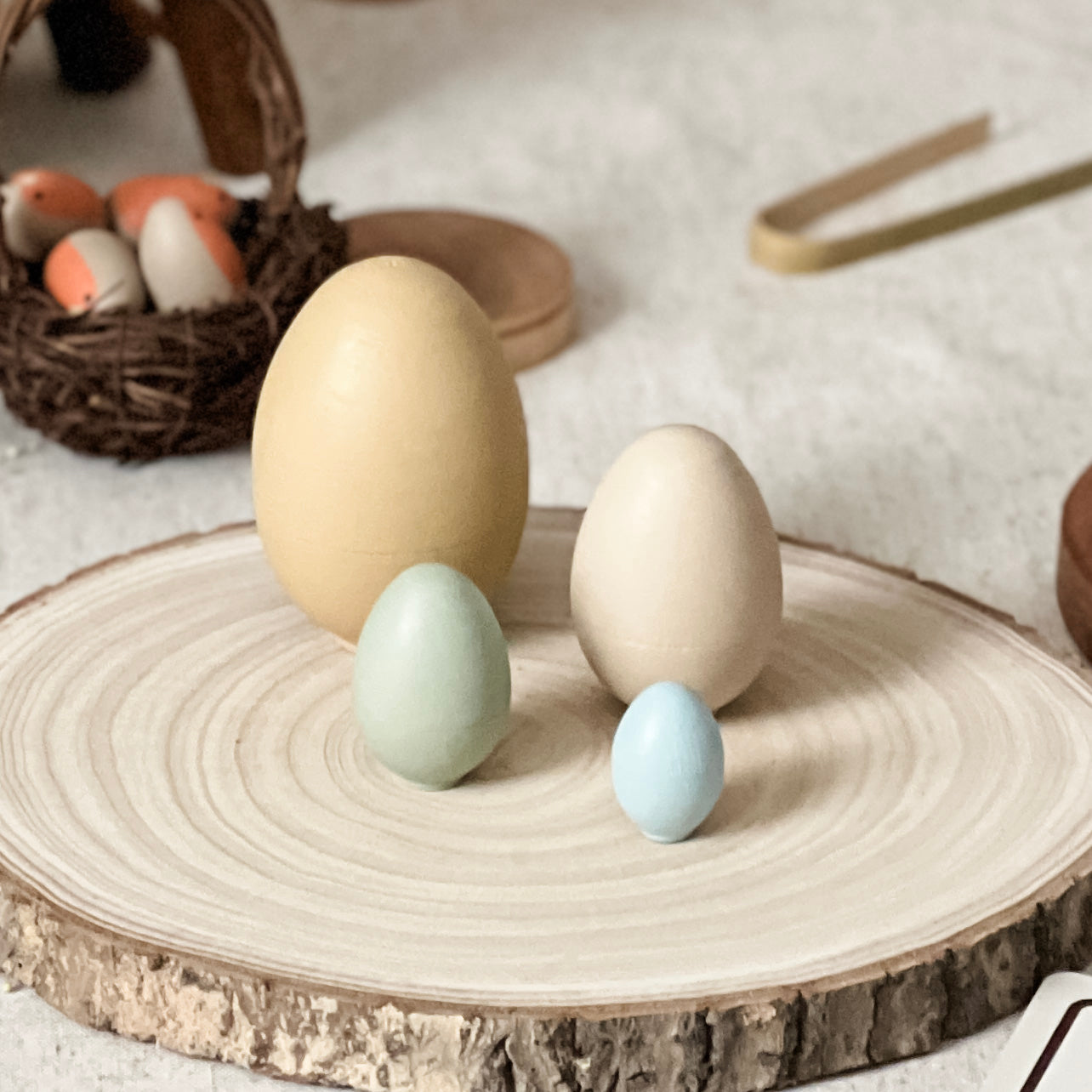4 Wooden Nesting Eggs