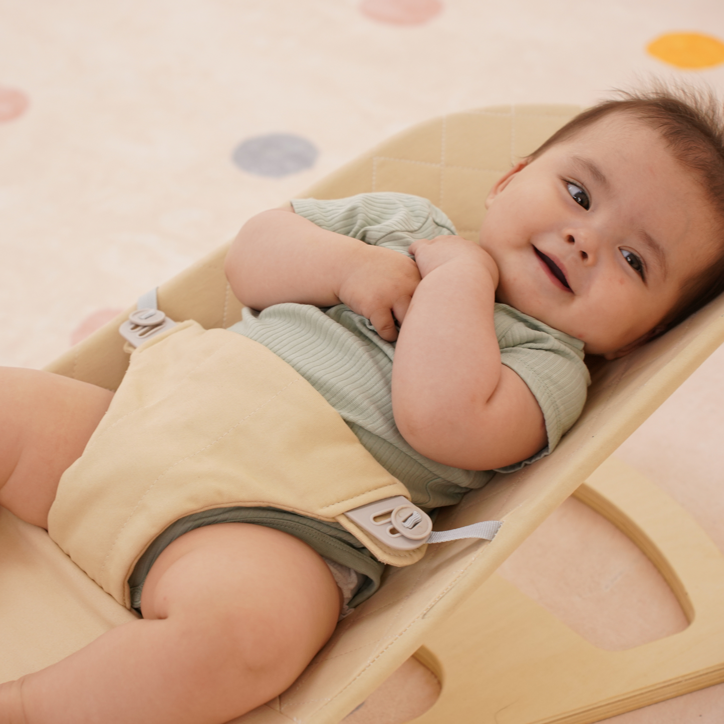 Avenlur Fir Wooden Baby Bouncer – Foldable Infant Rocker with Play Arch