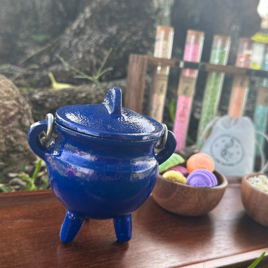 River Blue Cast Iron Cauldron - Chickadees Wooden Toys