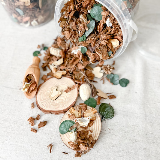 Earthworm Dig Sensory Bucket - Chickadees Wooden Toys