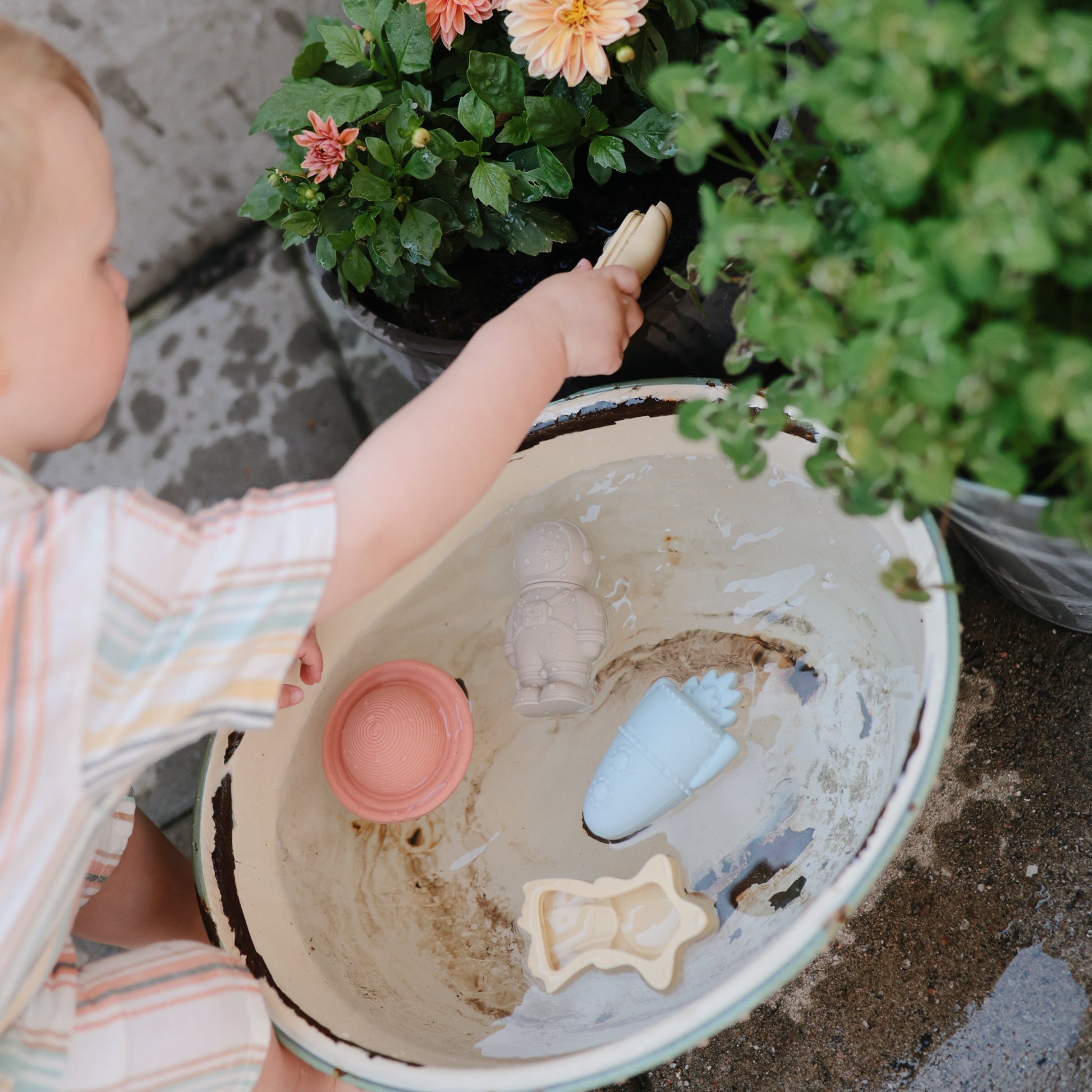 Mold Free Bath Play Set - Chickadees Wooden Toys