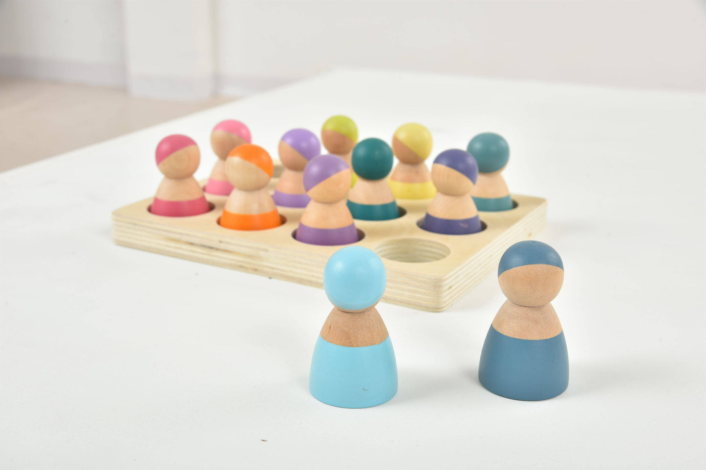 Wooden Rainbow Peg Dolls Figures 12 Piece Set