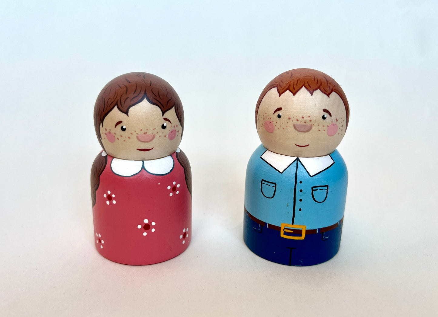 Handcrafted Wooden Peg Dolls – Boy and Girl Figurines for Imaginative Play