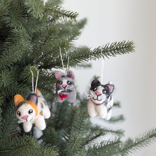 Felt Cat Ornament – Calico, Gray Tabby & Tuxedo 😺✨ - Chickadees Wooden Toys