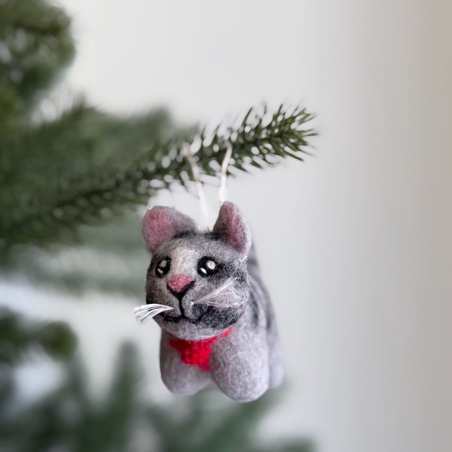 Felt Cat Ornament – Calico, Gray Tabby & Tuxedo 😺✨ - Chickadees Wooden Toys