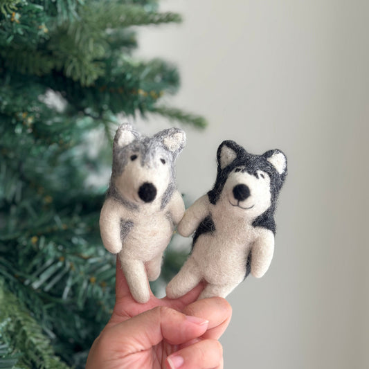 Felt Finger Puppet: Alaskan Husky Dog - Chickadees Wooden Toys