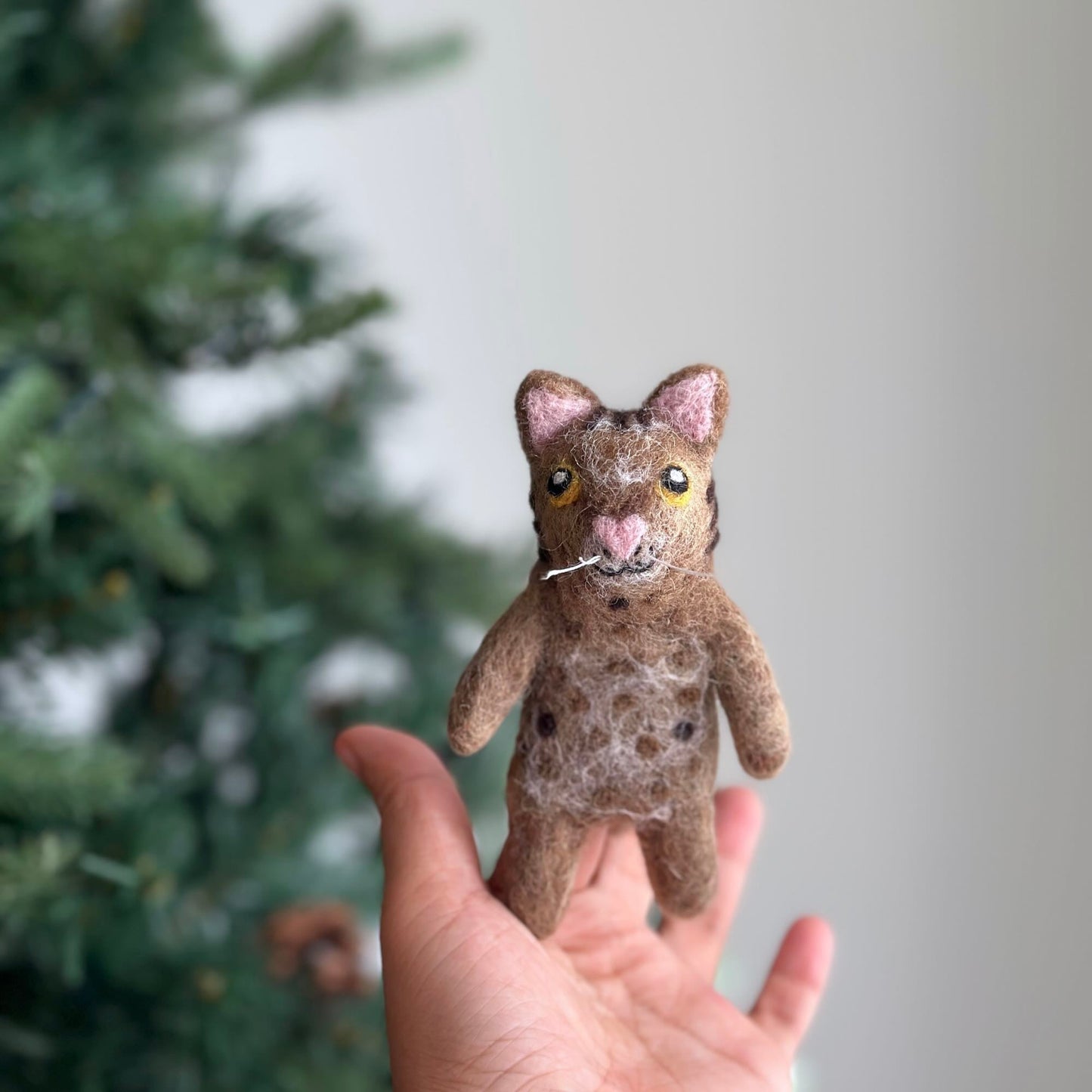Felt Finger Puppet: "Huhu" The Brown Tabby - Chickadees Wooden Toys