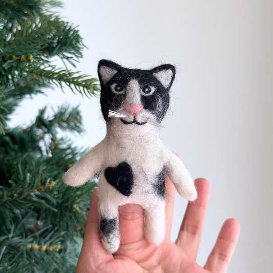 Felt Finger Puppet - Tuxedo Cat No.2 - Chickadees Wooden Toys