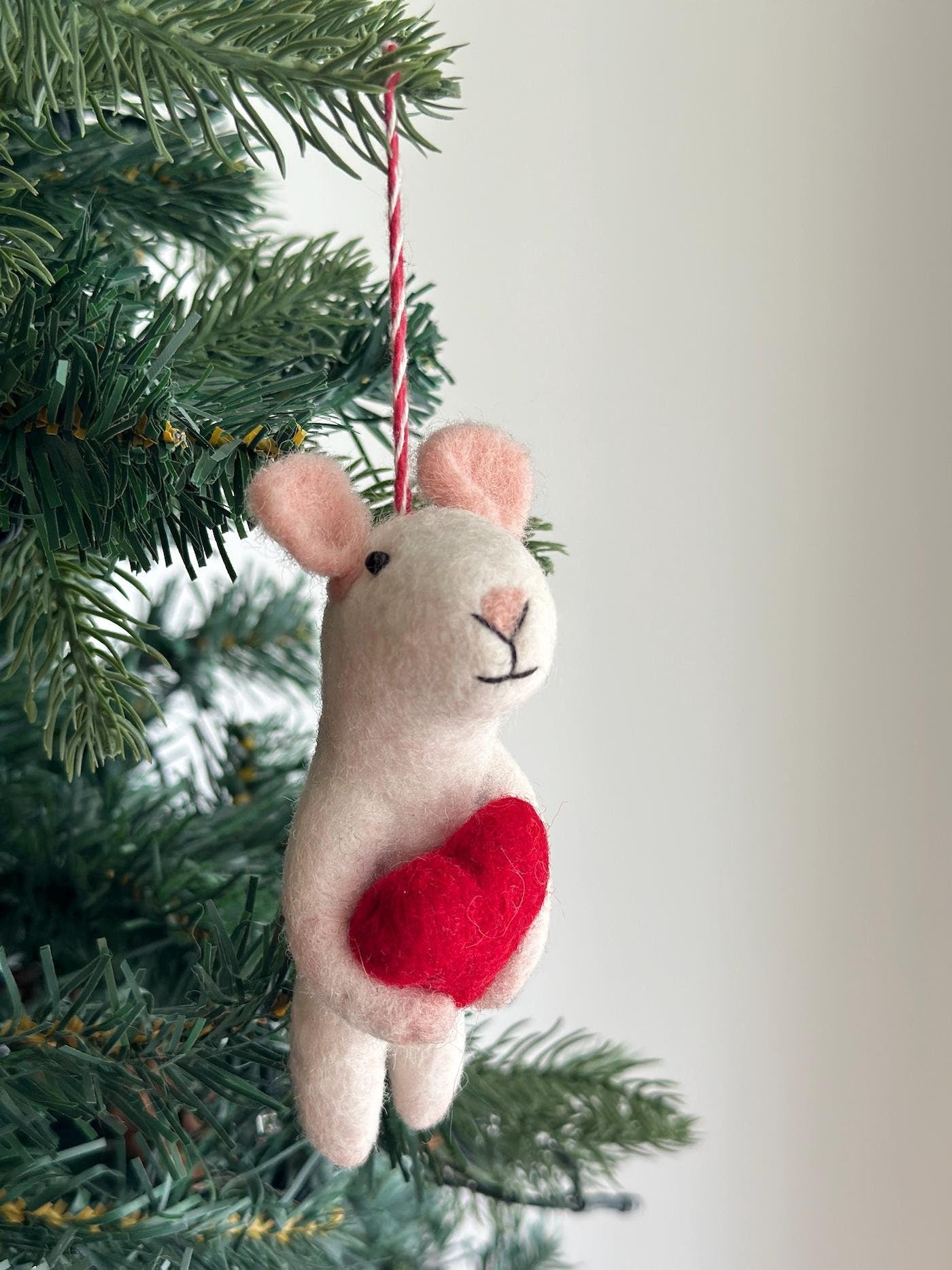 Felt Mouse Holding Heart Ornament