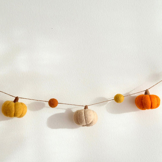 Felt Pumpkin Garland