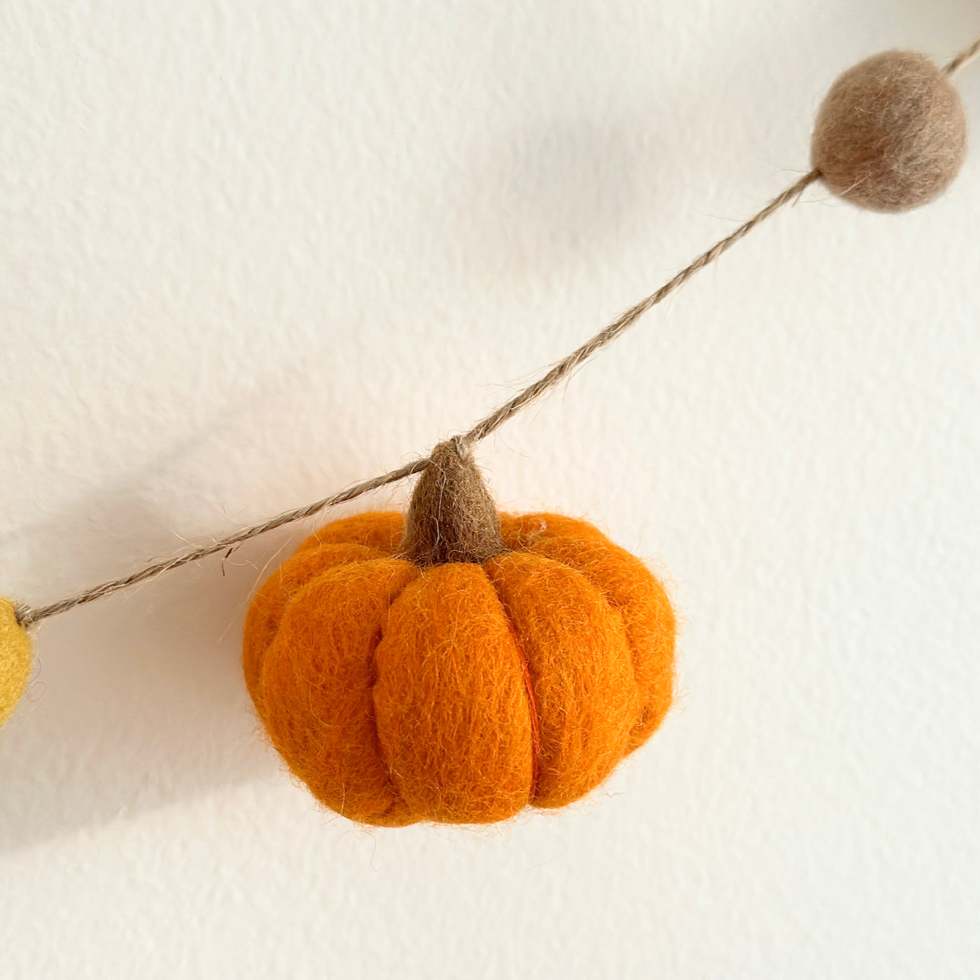 Felt Pumpkin Garland - Chickadees Wooden Toys