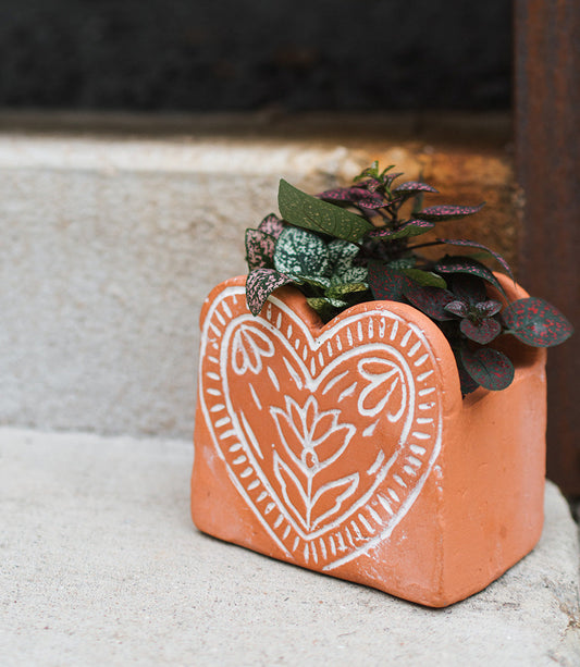 Vasanta Heart Planter - Terracotta