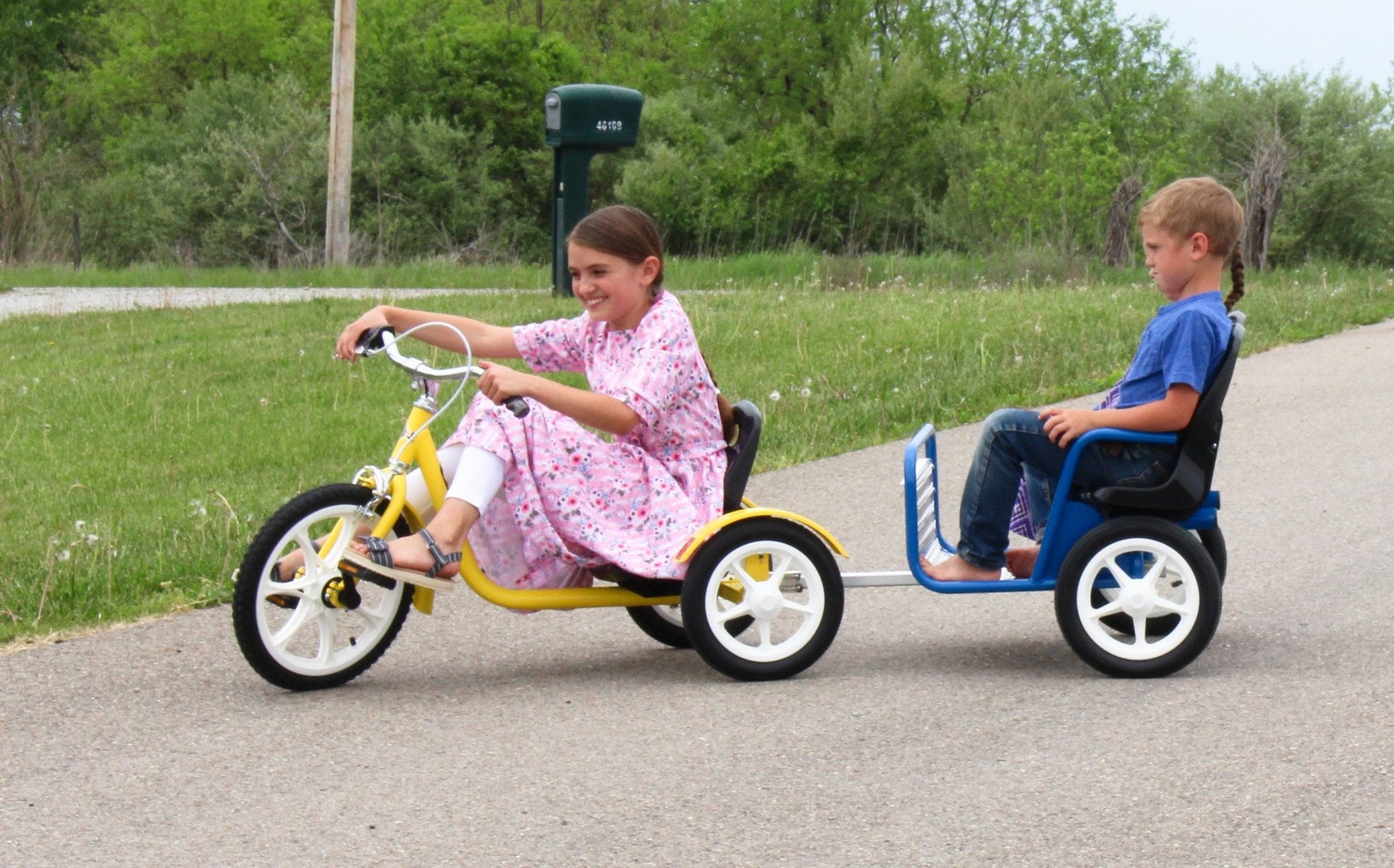 Groffdale Chopper Kid's Deluxe Trike With Handbrake, Amish-Made - Chickadees Wooden Toys