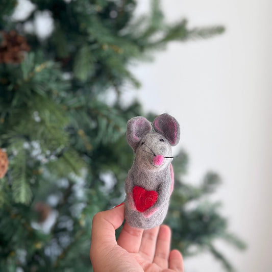 Mouse Holding a Heart Finger Puppet - Chickadees Wooden Toys
